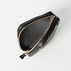 【冬季限量版】高品質迷你手拿包「草莓小偷」單色真皮黑色 *贈品 第7張的照片