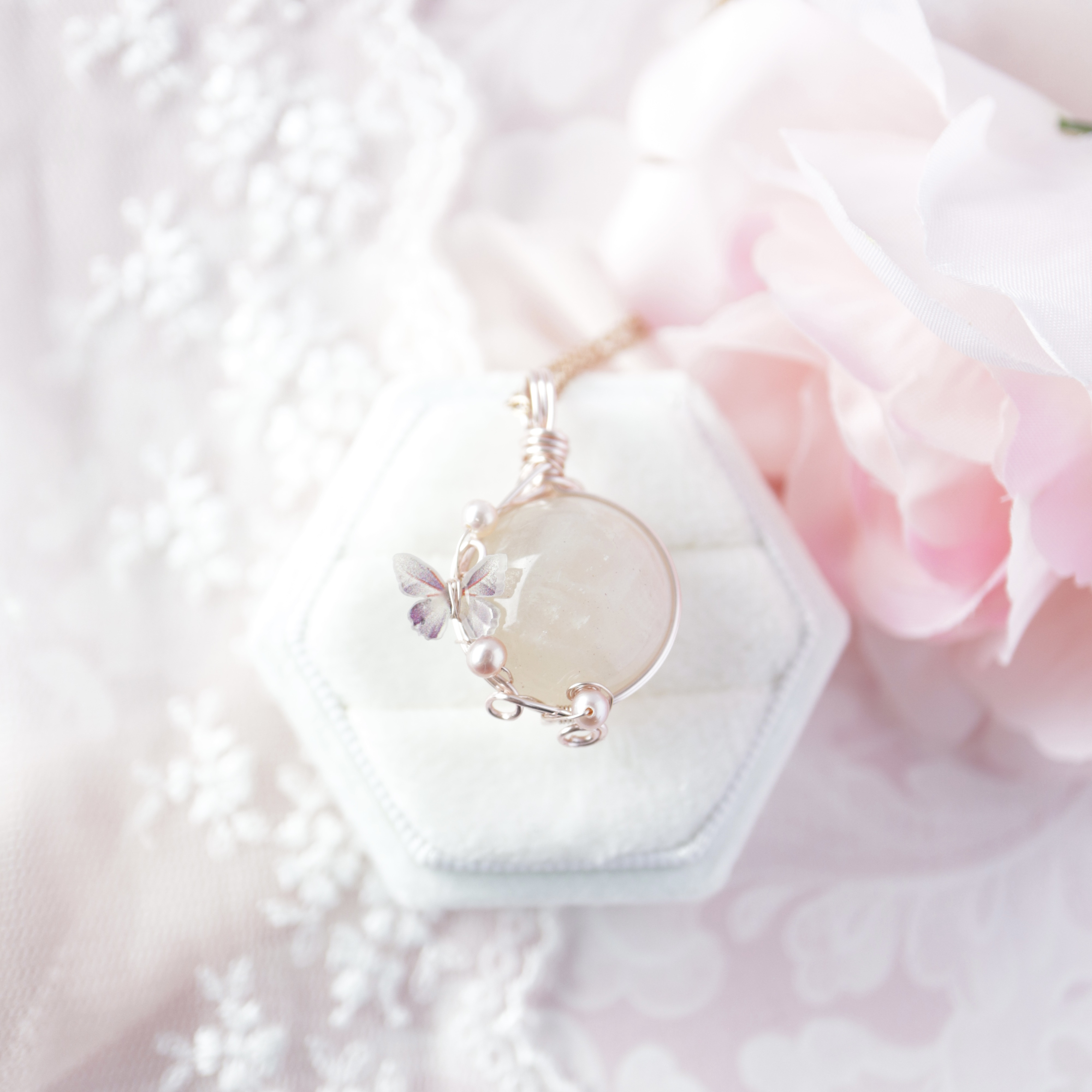 【1点もの】ピンクムーンストーン《花霞》｜春の光を宿すやさしさのペンダント