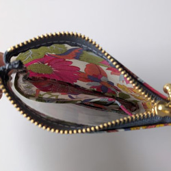 仕切り付きxxs-3（カードサイズ）　リバティラミ　アンジェリカガーラ　クリアポーチ　♡大胆な大花 6枚目の画像