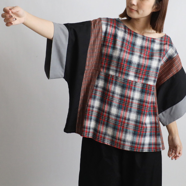 （送料無料）春のポンチョまつり 愉快なパッチワーク トップス かぶるだけ ワイド 幅広 オーバーシャツ  Y76A