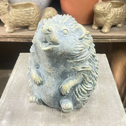 アンティーク風 ハリネズミオブジェ  セメント製 ほっこり可愛いインテリア雑貨 2枚目の画像