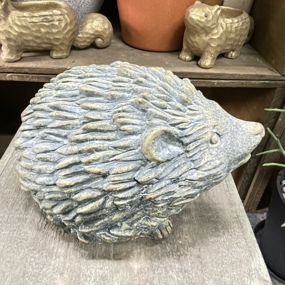 アンティーク風 ハリネズミオブジェ  セメント製 ほっこり可愛いインテリア雑貨 11枚目の画像