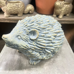 アンティーク風 ハリネズミオブジェ  セメント製 ほっこり可愛いインテリア雑貨 9枚目の画像