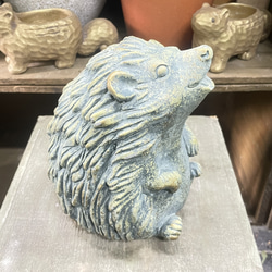 アンティーク風 ハリネズミオブジェ  セメント製 ほっこり可愛いインテリア雑貨 3枚目の画像