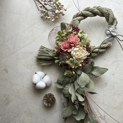 南京ハゼ　エディブルフラワー　飾り葉 冬の魔法を纏う白い実 - 南京ハゼのドライフラワー その他素材