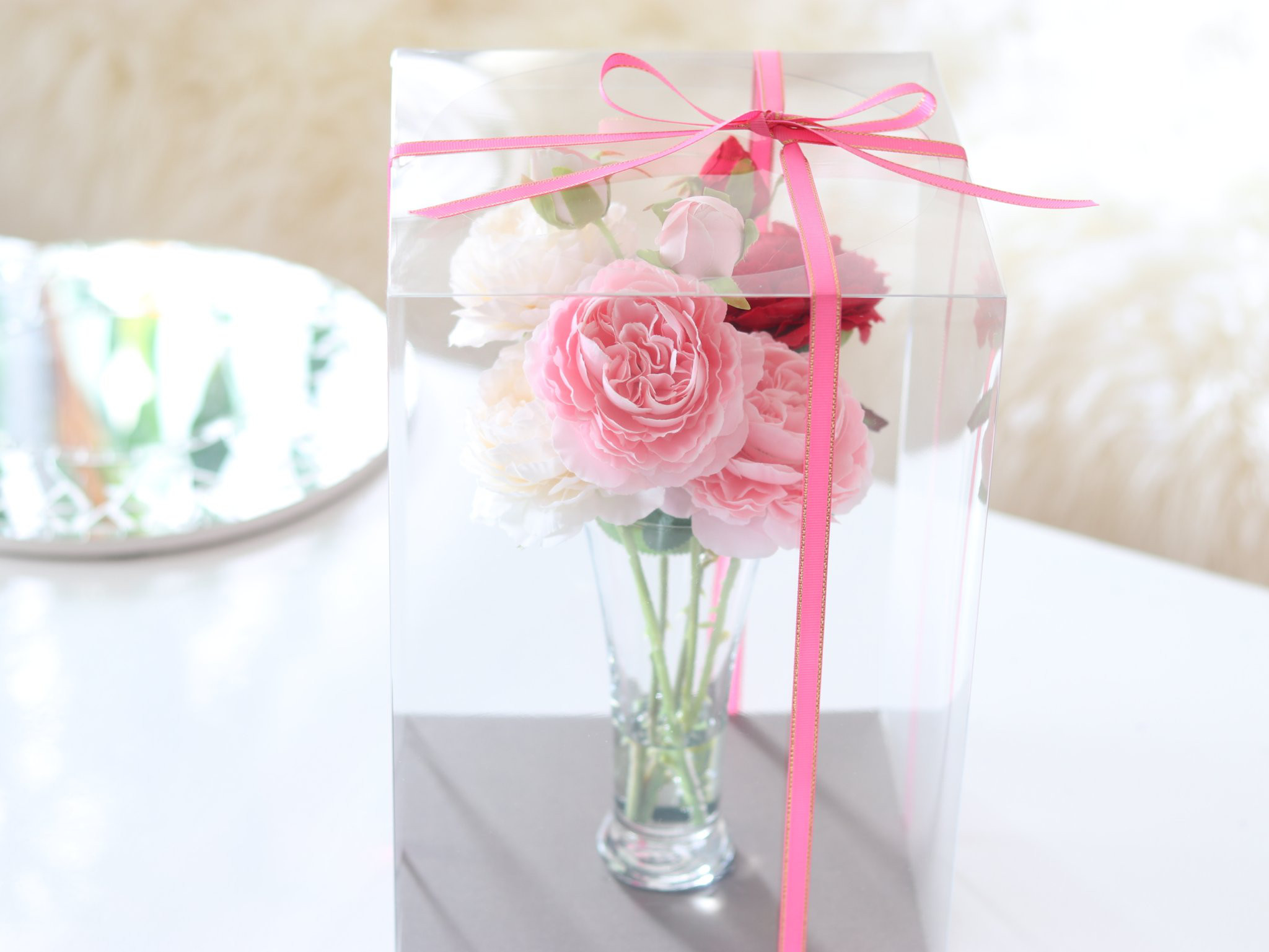 Xmas   様々なイベントで活躍　ローズのエレガンスアレンジ　レッド