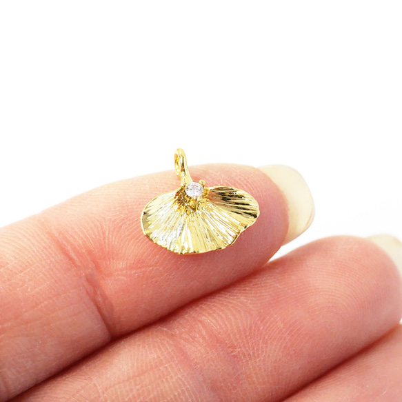 ejp919【2個入り】ストーン付きイチョウチャーム 約13mm｜真鍮製・日本製・低金属アレルギー対応 4枚目の画像