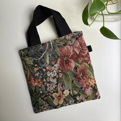 ゴブラン調ミニトートバッグdark flowers 1枚目の画像