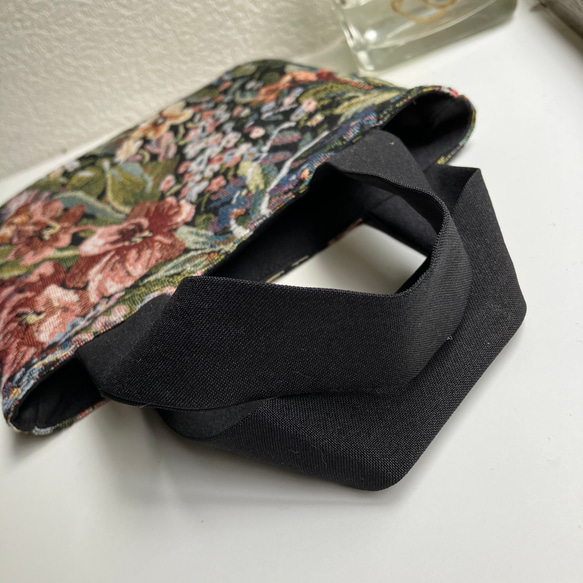 ゴブラン調ミニトートバッグdark flowers 3枚目の画像