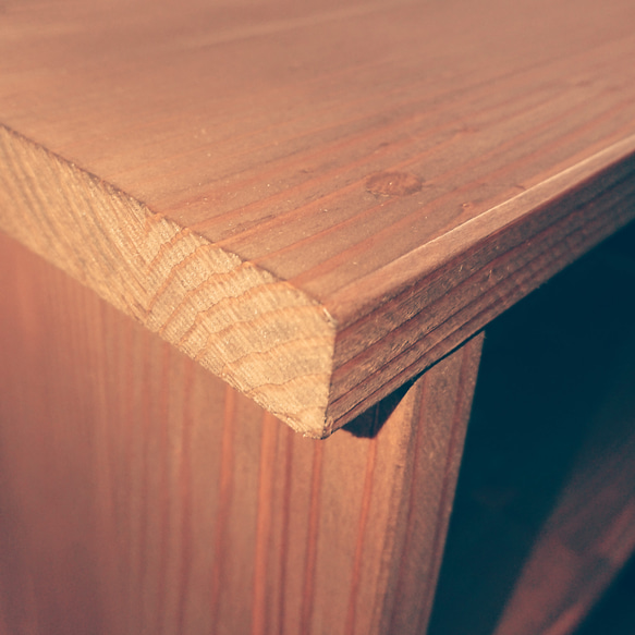 レトロ調なブックシェルフ 2枚目の画像