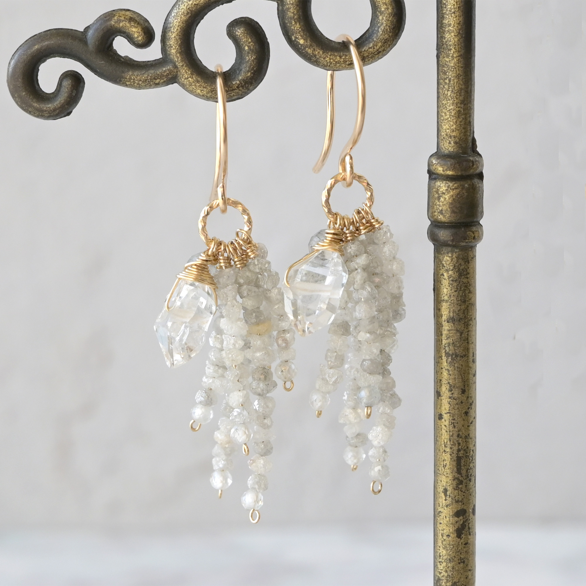 イヤリング変更可/ハーキマーダイヤと原石ダイヤのフリンジピアスL・14kgf・4月の誕生石