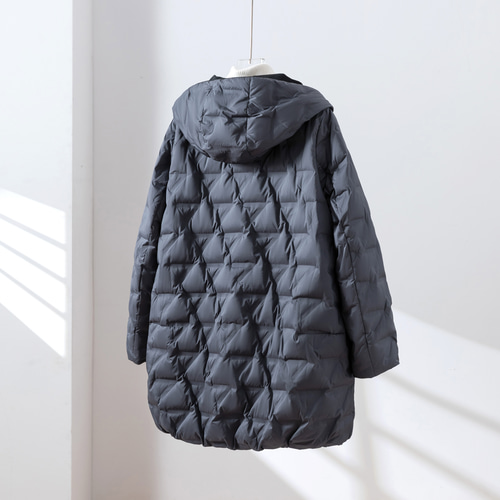 1枚で2つの魅力！ふんわりショールカラー リバーシブルダウン ダウン