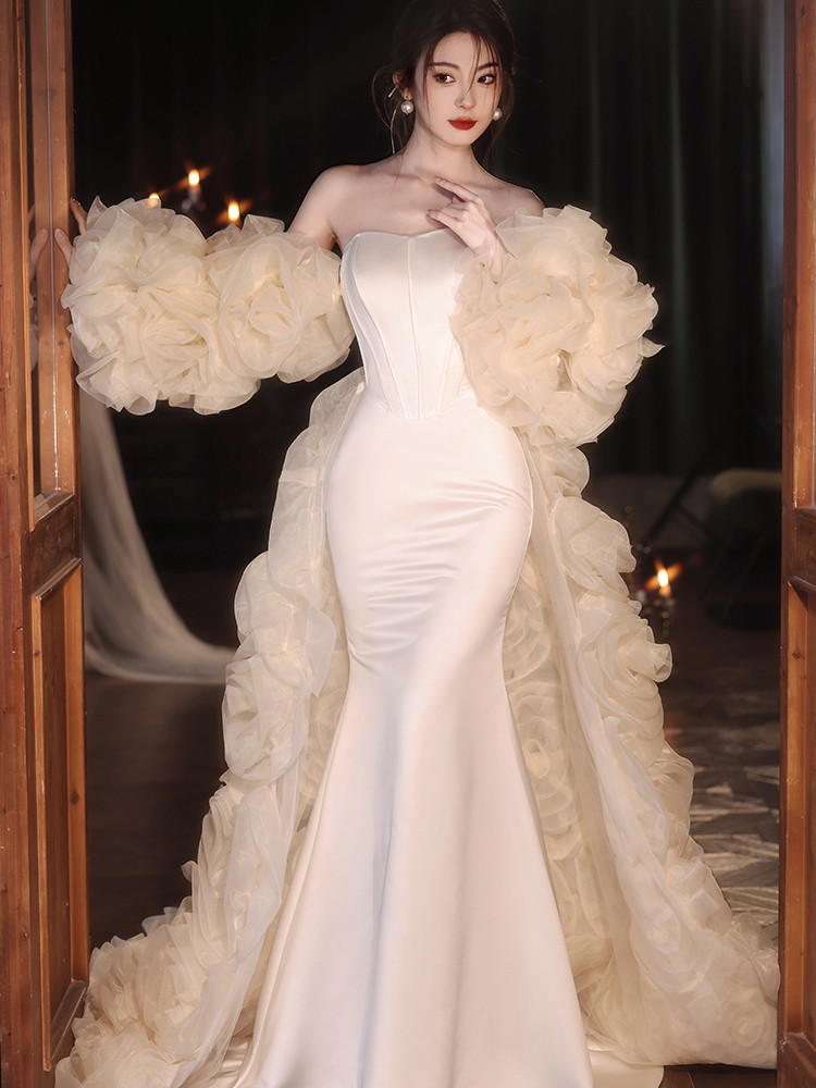 綺麗 白 ふわふわ 立体花 マーメイドドレス ウェディングドレス 裾引き 結婚式花嫁 演奏会 前撮り 披露宴 08908