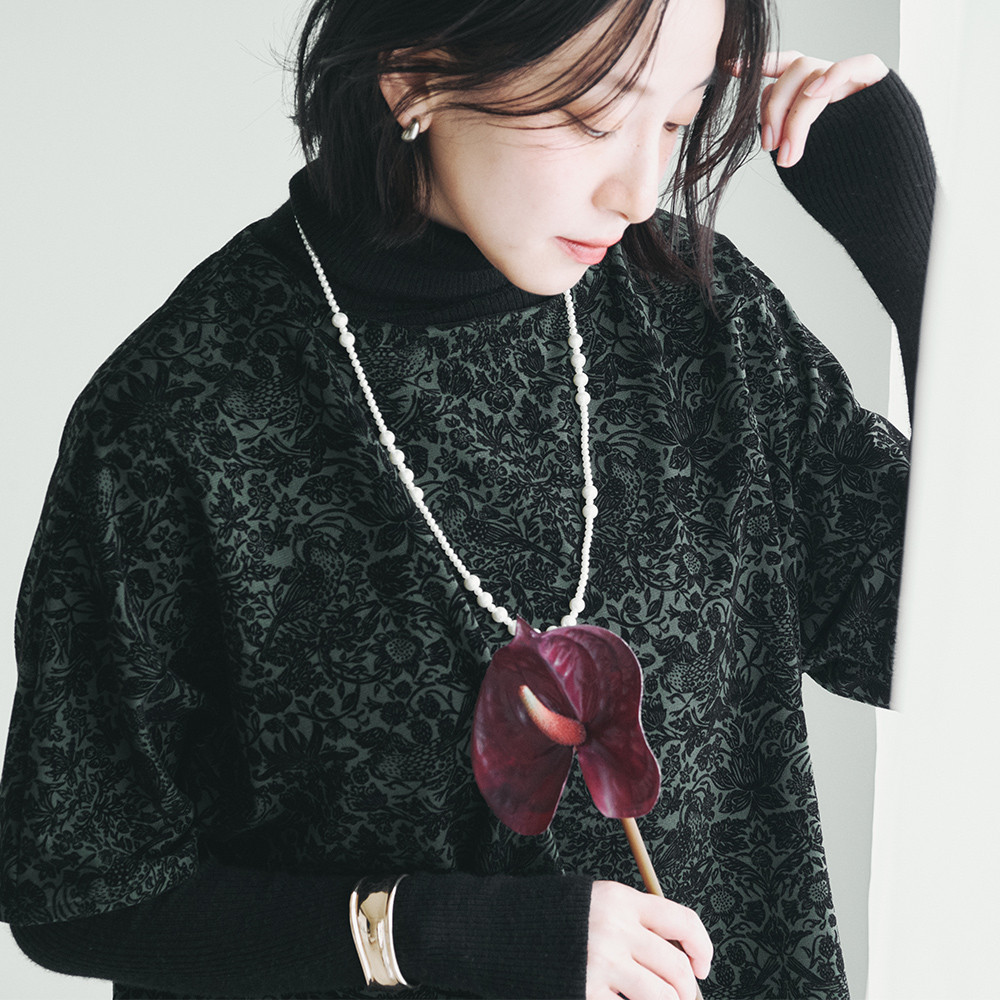 珍しいウィリアムモリスのフロッキー生地使用！簡単♪タートルに合わせるだけでオシャレ！ドルマンブラウス ダークグリーン