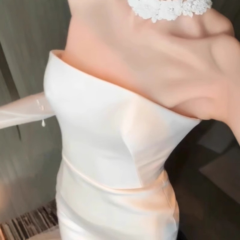 ノースリーブ 白 黒 サテン ウェディングドレス シンプル 韓国風 花嫁 パーティー 演奏会 二次会 前撮り HL435