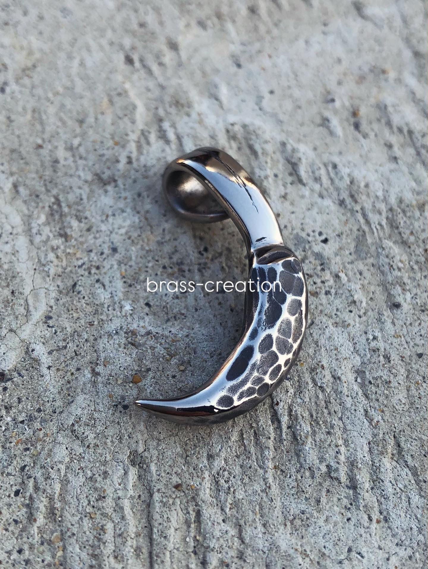 titanium pendants top cat claw “rock” 純チタン製 猫の爪 岩肌 ペンダントトップ