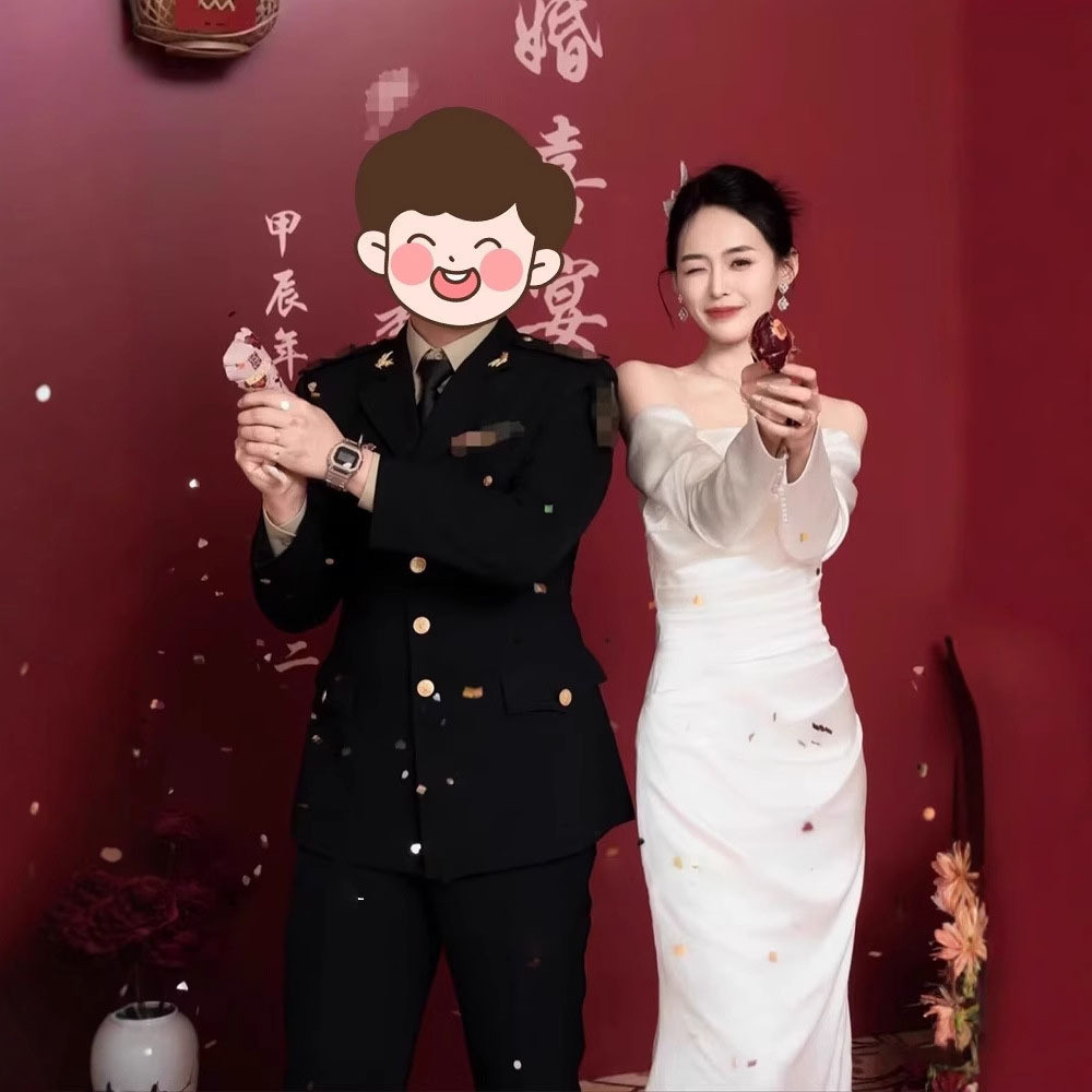 オフショルダー 白 黒 マーメイドドレス シンプル 韓国風 花嫁 結婚式 パーティー 演奏会 二次会 前撮り HL444