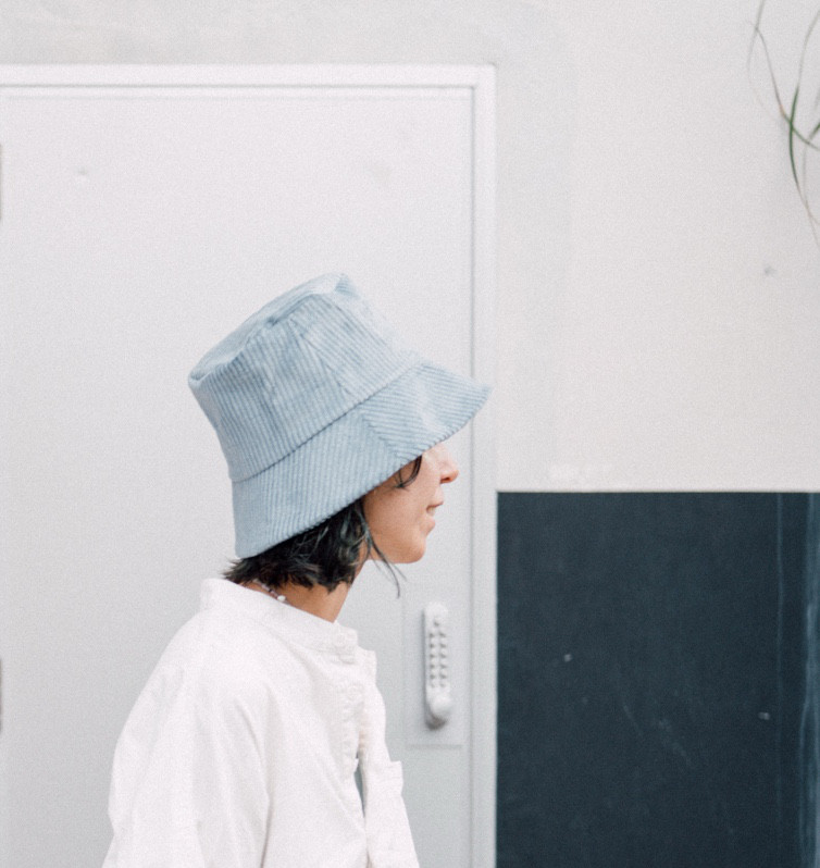 コーデュロイ　バケットハット　ブルー