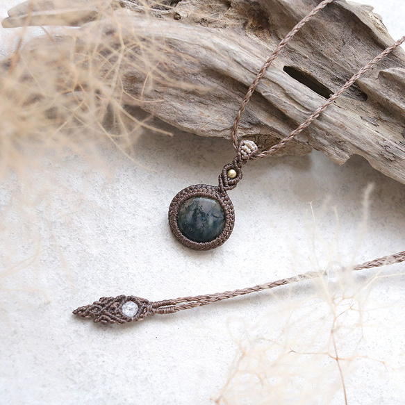 モスアゲート天然石マクラメネックレスmac439-エスニックアジアン好きが作るエキゾチックなマクラメアクセサリー 1枚目の画像