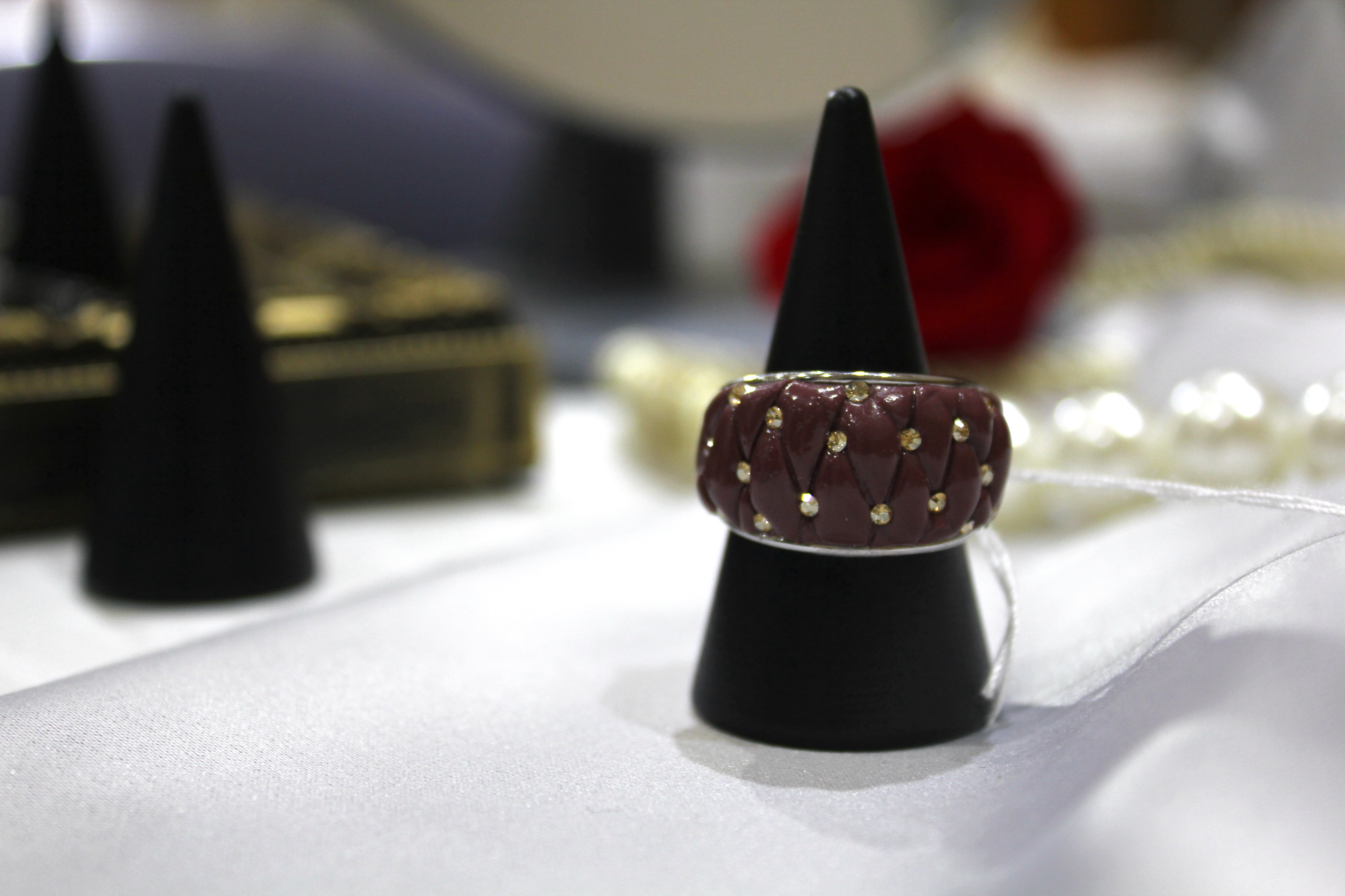 No.19 キルティングデザインリング／ディープパープル