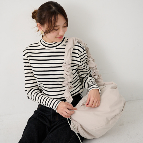 ﾓﾘﾉｶﾞｯｺｳ 持ち手ころんとフリルころんとポーチL（ベージュ)｜koro-td