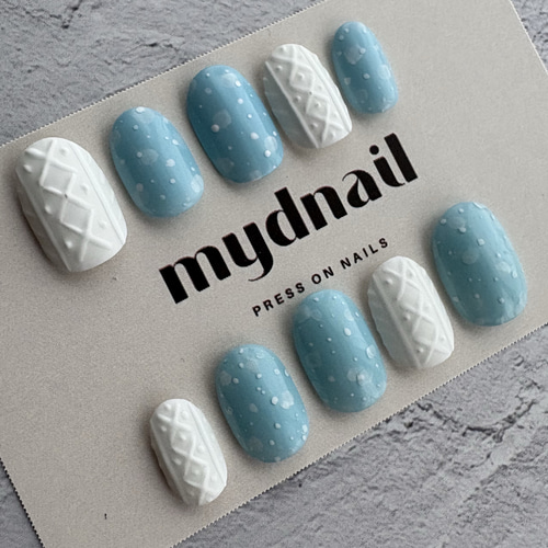 ネイルチップ♡No.23《QUIET SNOW》ニットネイル／ドットネイル／白