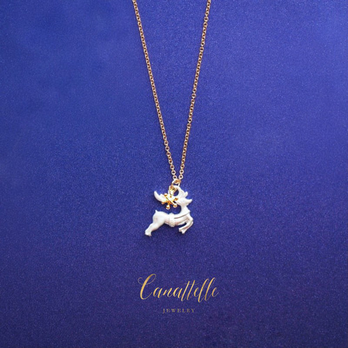 CHANEL トナカイデザイン ネックレストップ　クリスマス CHANEL トナカイデザイン ネックレストップ クリスマス