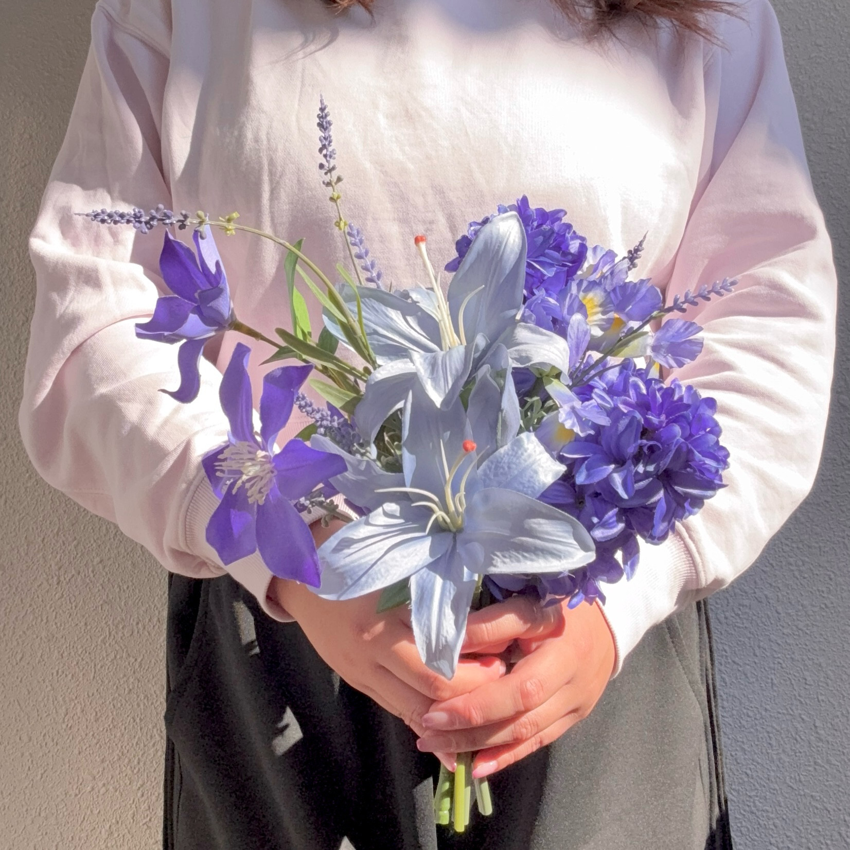 シックブルーブーケ / アーティフィシャルフラワー /ウェディング・前撮り / 結婚式前撮り /完成品