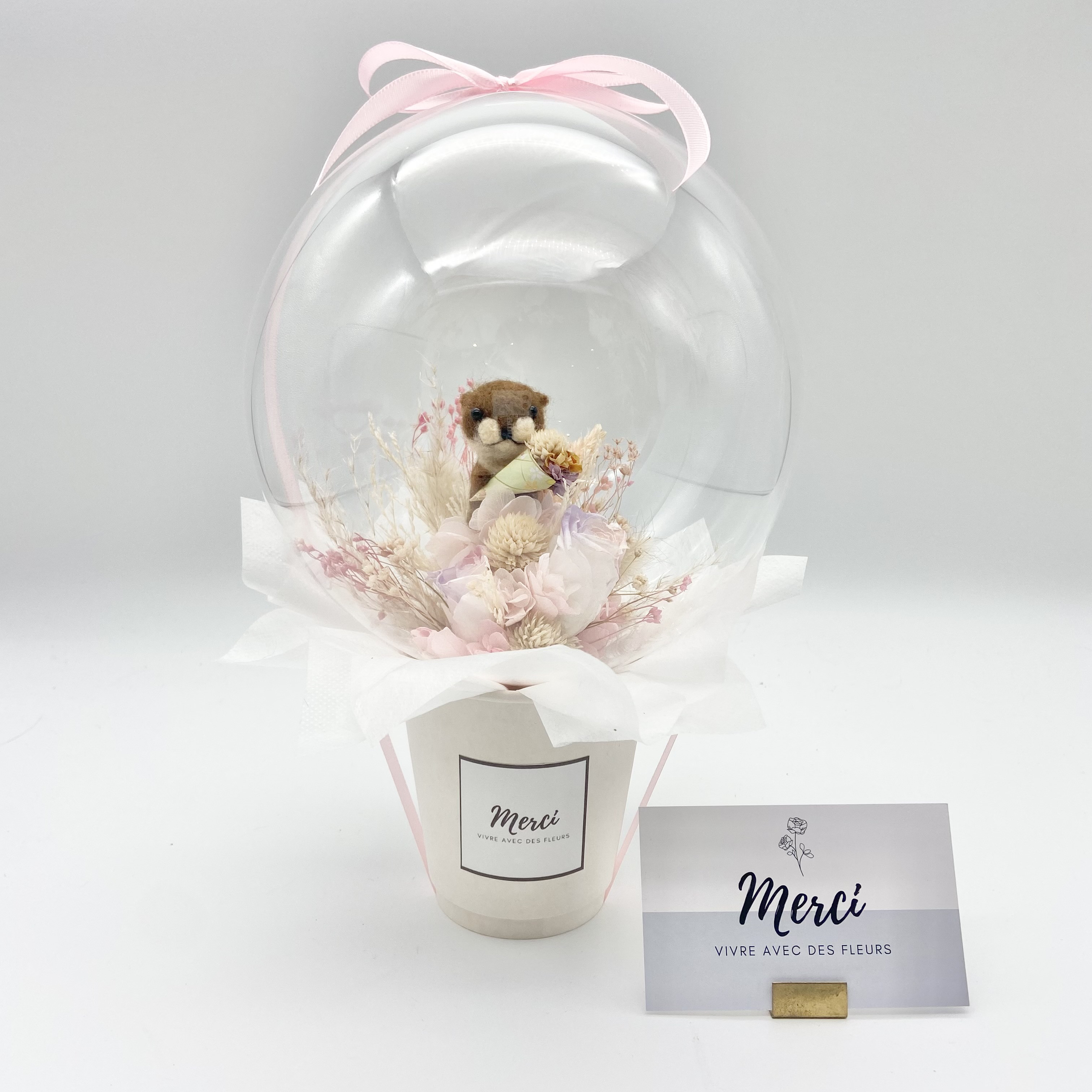 羊毛カワウソ♡フラワーバルーンカップ　プリザーブドフラワー　バルーンギフト