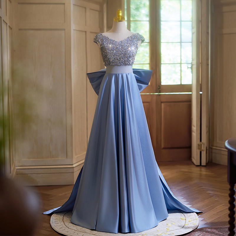 綺麗 青 スパンコール キラキラ リボン パーティードレス 裾引き 高級感 演奏会 二次会 前撮り 披露宴 08894