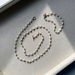 Perla parva✴︎小粒淡水パールロングネックレス✴︎ブレスレットとネックレスに分けても使える2way仕様 1枚目の画像