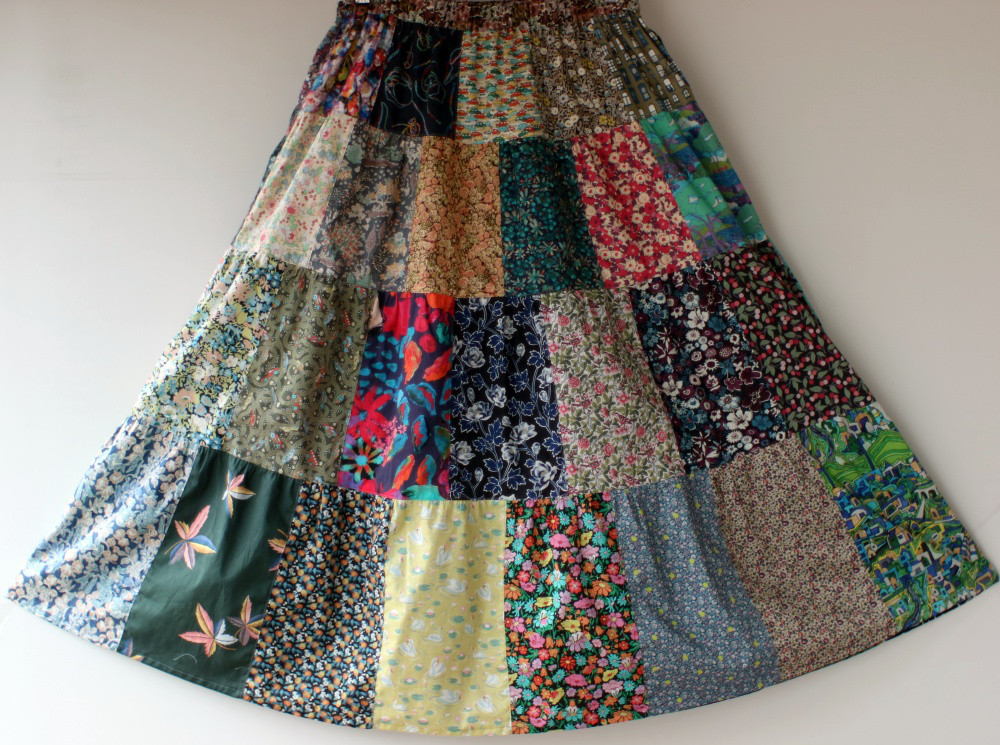 送料無料　リバティ　マルチカラー　パッチワークティアードスカート　B