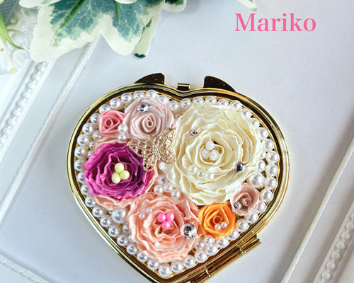 ロザフィ＞大人可愛いリディアのコンパクトミラー（両面鏡）＜ハート形