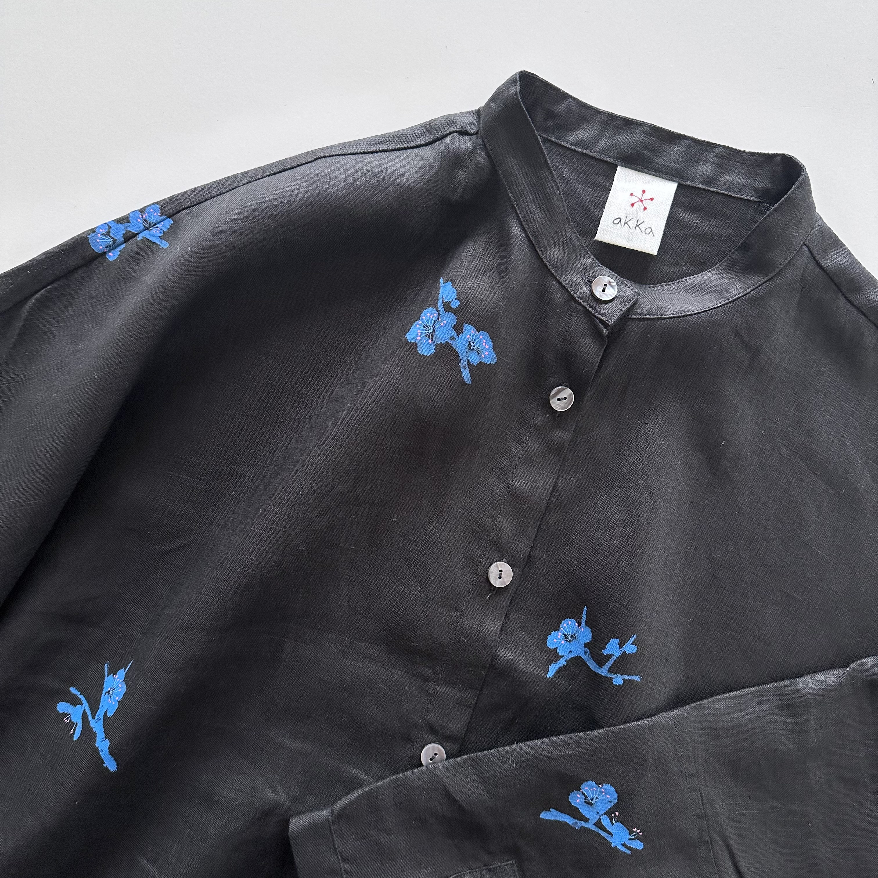 スタンドカラーシャツドレス　青梅柄