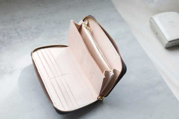 【限定価格】大容量牛革手作りファスナー長財布トラベルケース 女性財布　手染め / 総手縫い 9枚目の画像