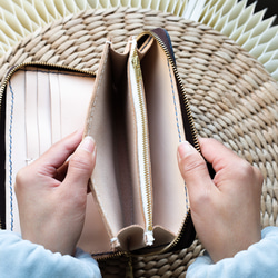 【限定価格】大容量牛革手作りファスナー長財布トラベルケース 女性財布　手染め / 総手縫い 13枚目の画像