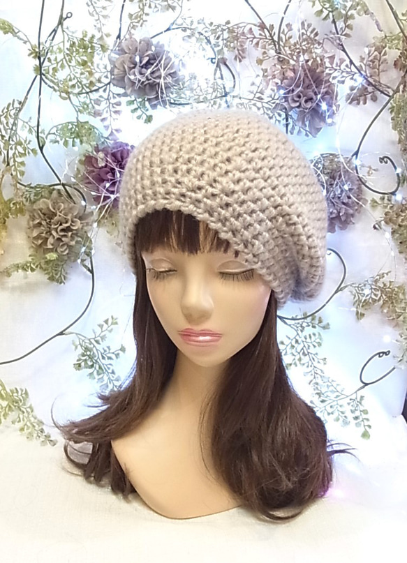 ニット帽 ベレー帽　モヘア ベージュ 2枚目の画像