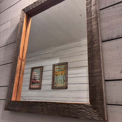 【中】自然の天日でエイジングされた無垢古木を使った壁掛けミラー【中】 NO.1 大】自然の天日でエイジングされた無垢古木を使った壁掛けミラー NO・1