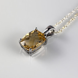 黒鳶赤紋山形一眼天珠&ロシア産翡翠ブレス〜エメラルドと共に 黒鳶赤紋山形一眼天珠&ロシア産翡翠ブレス〜エメラルドと共に