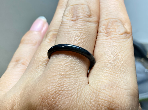 L15-01 細身 氷種 16.5号 黒翡翠 グアテマラ産 A貨 本翡翠 くりぬき リング 7枚目の画像