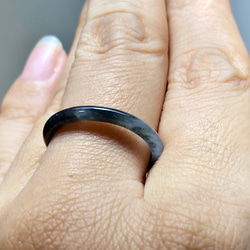 L15-01 細身 氷種 16.5号 黒翡翠 グアテマラ産 A貨 本翡翠 くりぬき リング 8枚目の画像