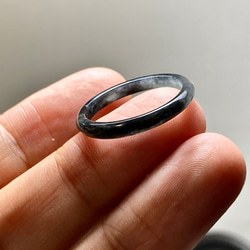 L15-01 細身 氷種 16.5号 黒翡翠 グアテマラ産 A貨 本翡翠 くりぬき リング 3枚目の画像