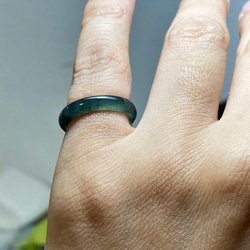 L15-02 ピンキーリング 氷種 6.0号 グアテマラ産 A貨 本翡翠 くりぬき リング 黒翡翠 11枚目の画像