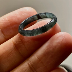 L15-03 氷糯種 18.0号 黒翡翠 グアテマラ産 A貨 本翡翠 くりぬき リング 4枚目の画像