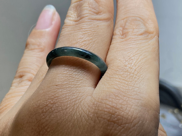 L15-03 氷糯種 18.0号 黒翡翠 グアテマラ産 A貨 本翡翠 くりぬき リング 14枚目の画像