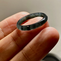 L15-03 氷糯種 18.0号 黒翡翠 グアテマラ産 A貨 本翡翠 くりぬき リング 2枚目の画像