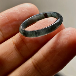 L15-03 氷糯種 18.0号 黒翡翠 グアテマラ産 A貨 本翡翠 くりぬき リング 7枚目の画像