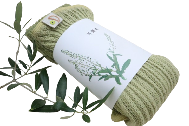 草木染めレッグウォーマー　オリーブ染め　グリーン　新月染め　コットン＆シルク