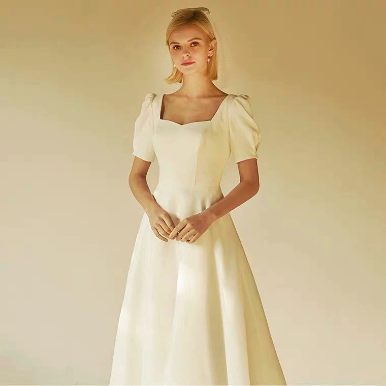 半袖 白 黒 サテン シンプル ウェディングドレス 高級感 花嫁 誕生日 パーティー 演奏会 二次会 前撮り HL482