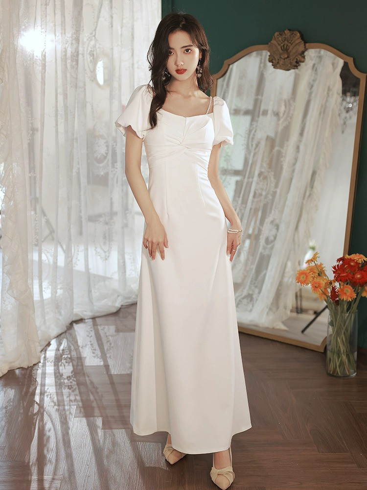 パフスリーブ 白 黒 パーティードレス シンプル 誕生日 パーティー 演奏会 二次会 前撮り HL486